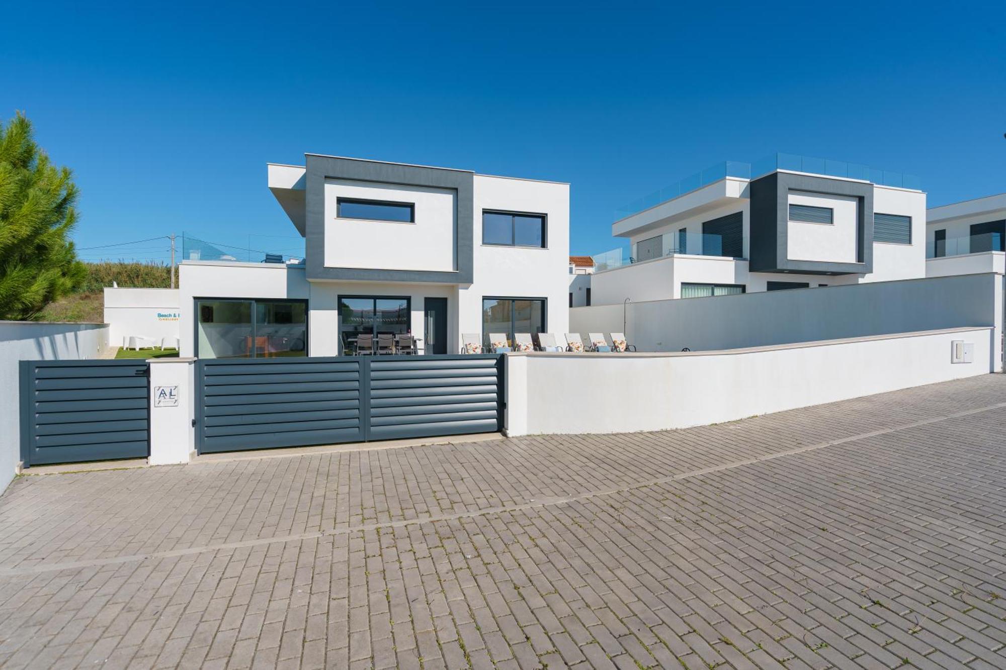Villa Beach And Friends With Ocean View لورينها المظهر الخارجي الصورة